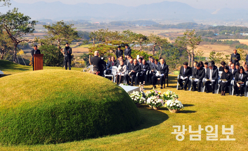 청전 이화성 박사, 2주기 추도식 및 추모비 제막